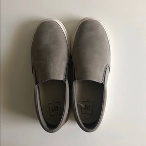 slip on sneakers *FINAL PRICE*